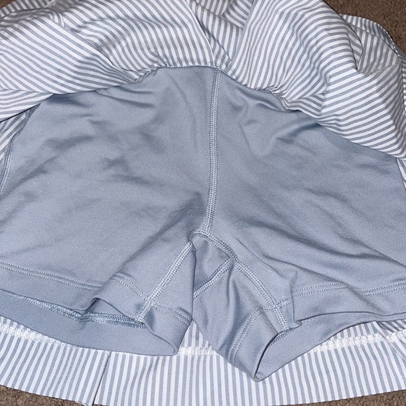 Nike blue striped active skirt - Picture 4 of 4